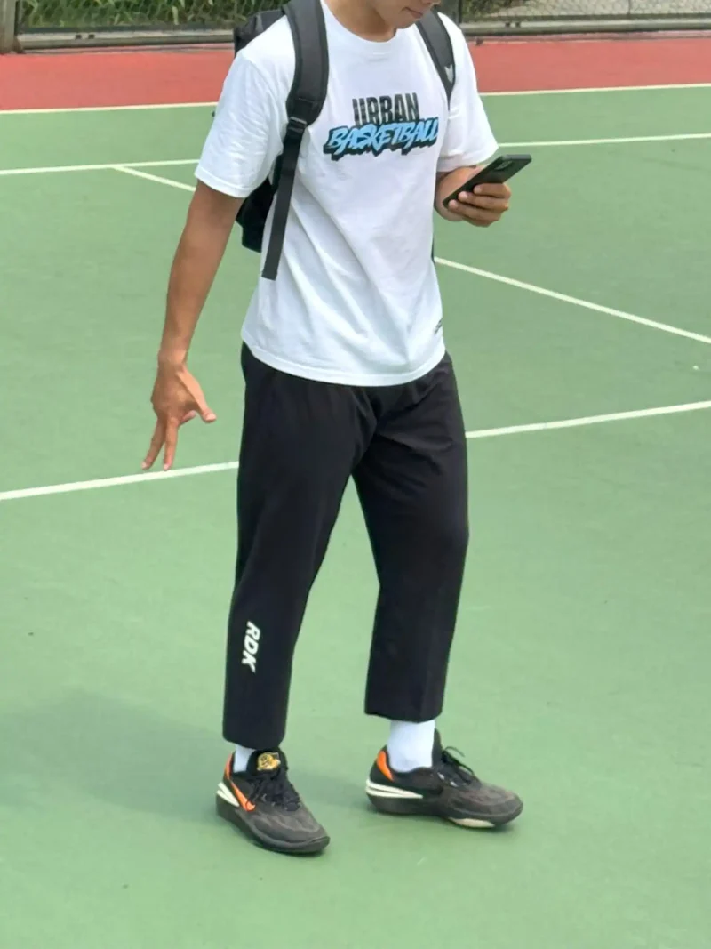 ao-thun-redikick-urban-basketball-A25002H5-6.webp