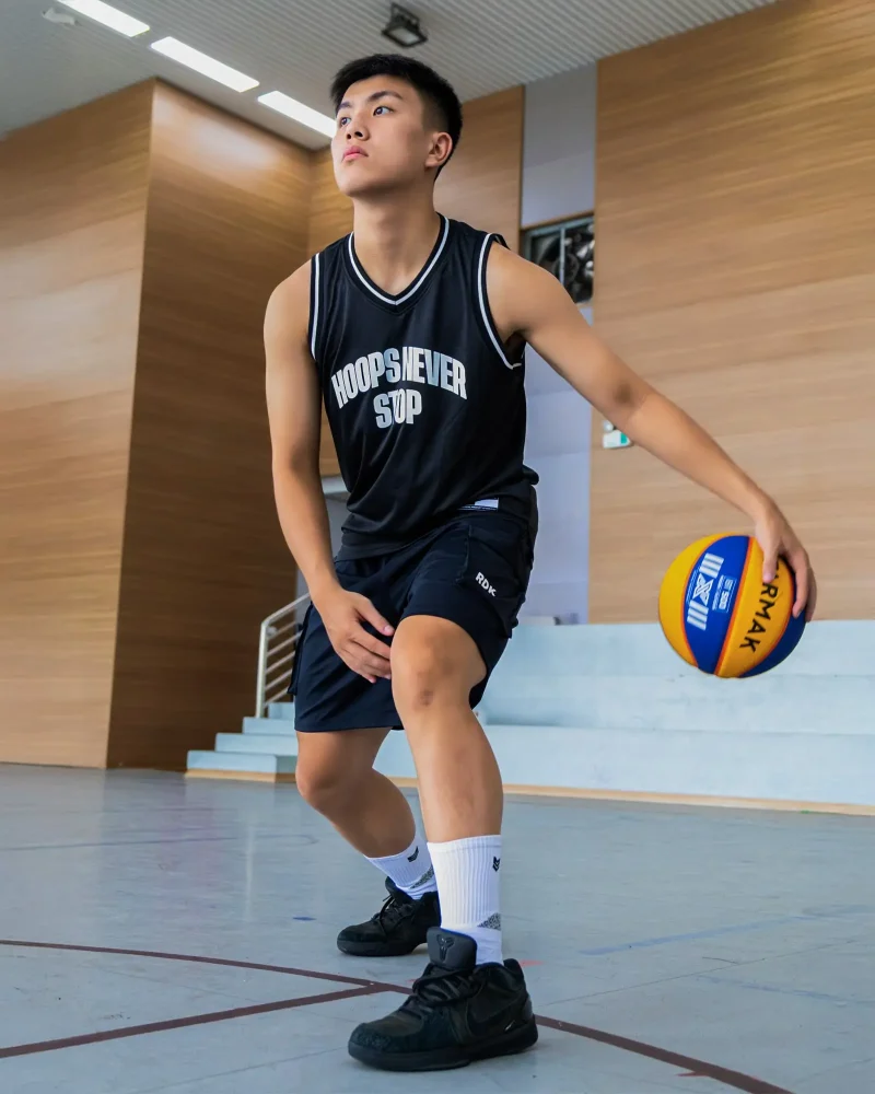 ao-tank-top-quan-short-tui-hop-redikick.webp